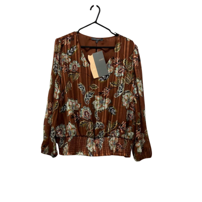 LOVELY LIZ JORDAN TOP. SIZE 18. BRAND NEW