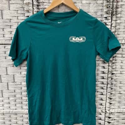 Nike Boys  Size L T-Shirt Teal 