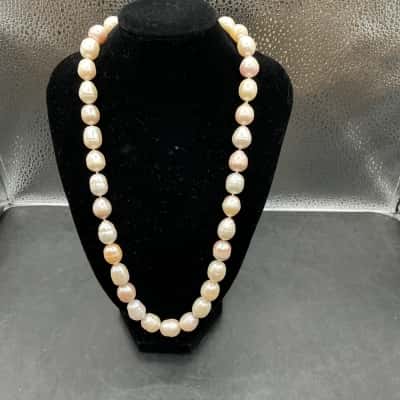  Womens  Baroque Freshwater Pearl Necklace 