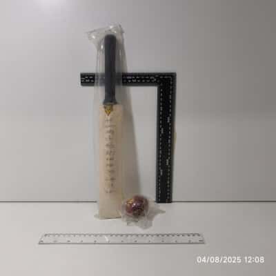 1998 Bushrangers Cricket Team Signed* Merch Bar and Ball 