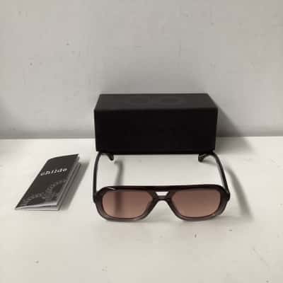 NEW - CHILDE WILDe -Grey sun glasses " Petite mood "