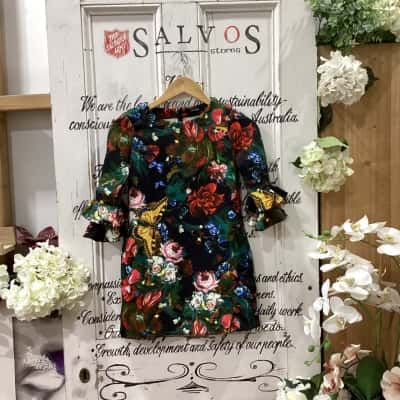 JAKIOO BRAND! Kids  Size 10 Dresses & Skirts Black  / Floral / Orange / Pink  / Red / Yellow! BEAUTIFUL 3/4 SLEEVE DRESS WITH RUFFLE HEM ON SLEEVES! FLORAL AND BUTTERFLY PATTERN ALL OVER! 