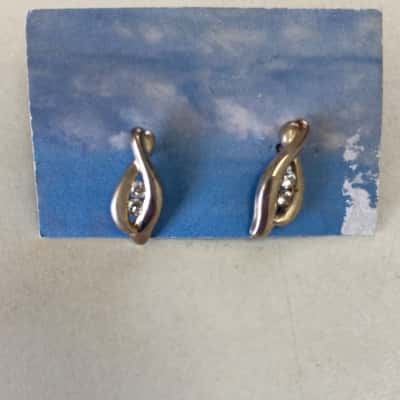 925 Sterling Silver Gentle Swirl Earrings
