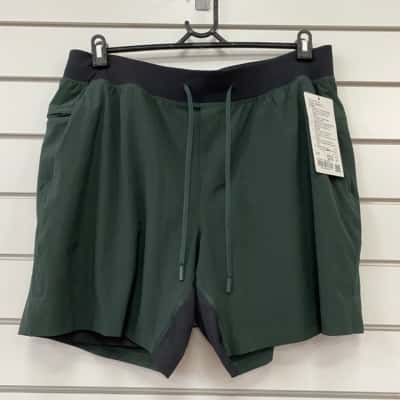 Lululemon Mens  Size XXL Green 