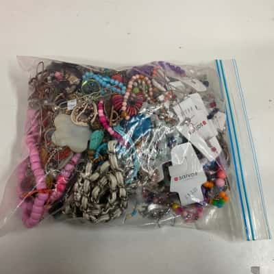  2.2 kilo bag of broken/tangled jewellery- please read description  