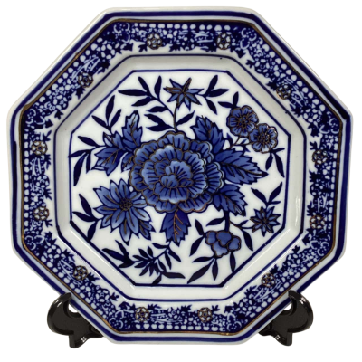 Vintage collectible Blue & White floral plate with gold edging