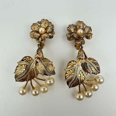  Vintage Golden tone Damascene Floral & Faux Pearl Clip On Earrings