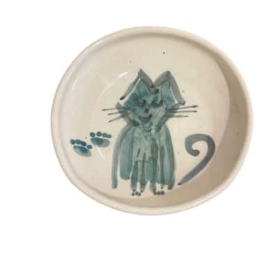 Pottery cat dish 