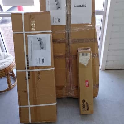 Aeropilates 4 cord reformer with stand NEW in box