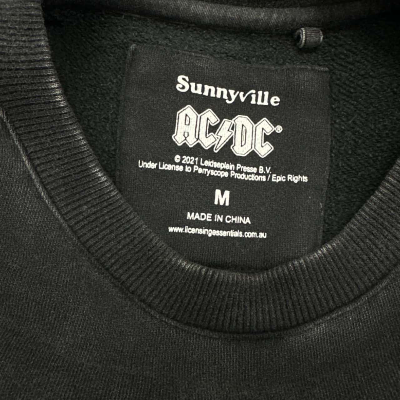 AC/DC Highway to hell Jumper(s) - Used Fair | Salvos Stores