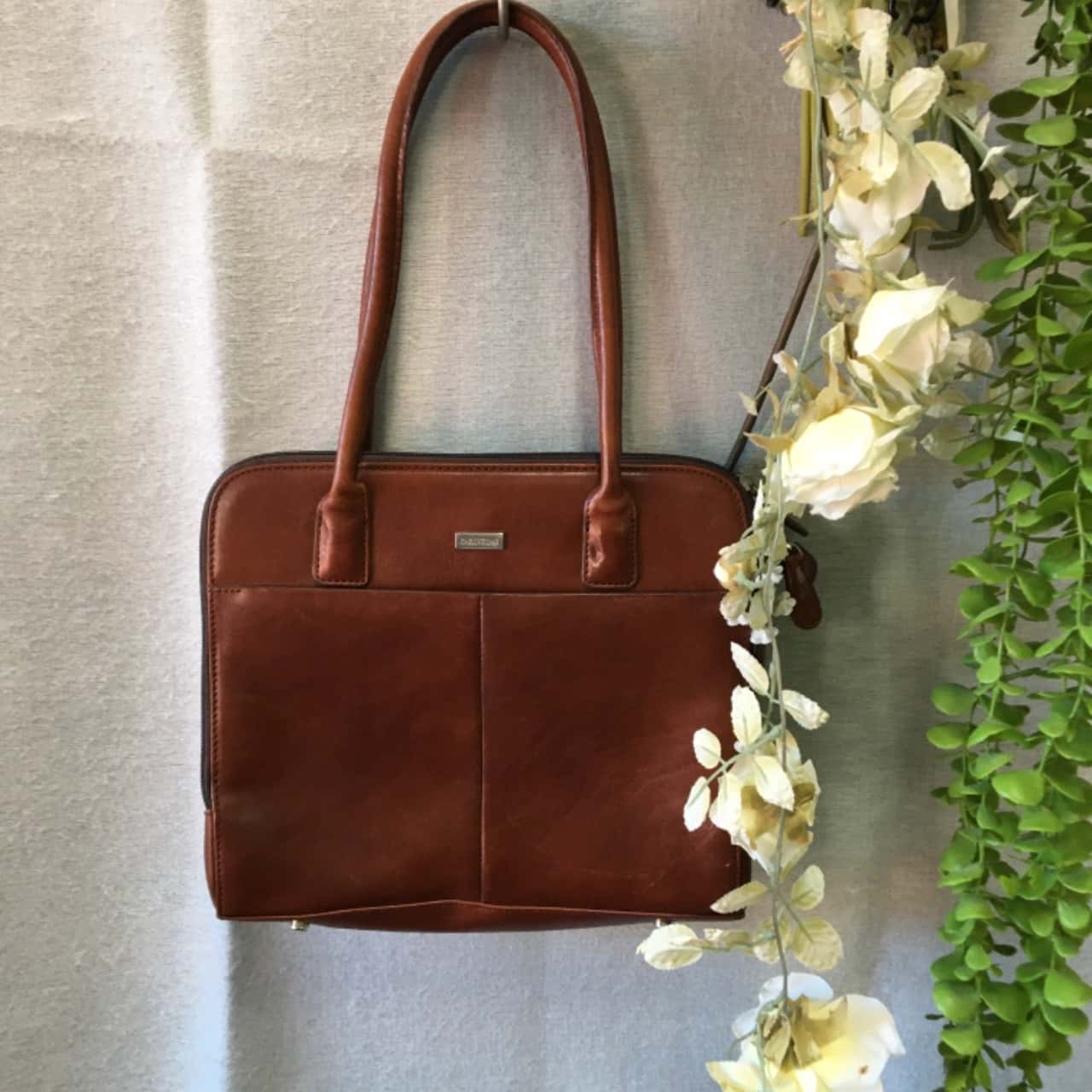 oroton leather tote