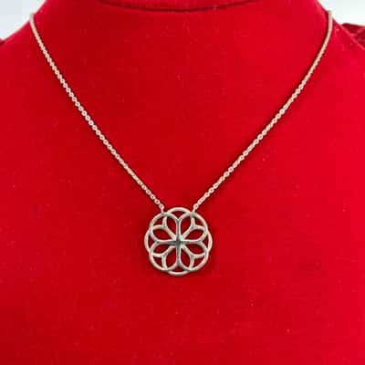 925 Marked Necklace w/ Four Leaf Loop Pendant 