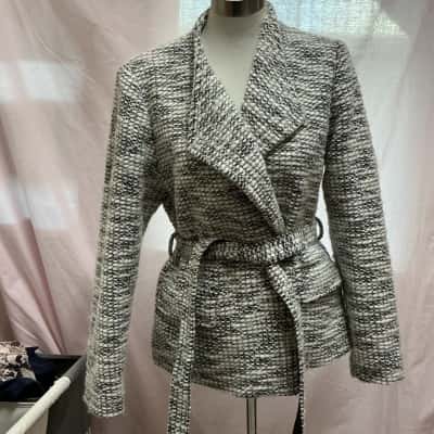 Country Road Womens  Size 16 Blazer Black  / Pattern / White 