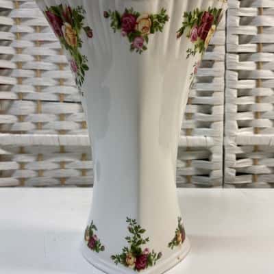 Royal Albert heart shaped bone China vase
