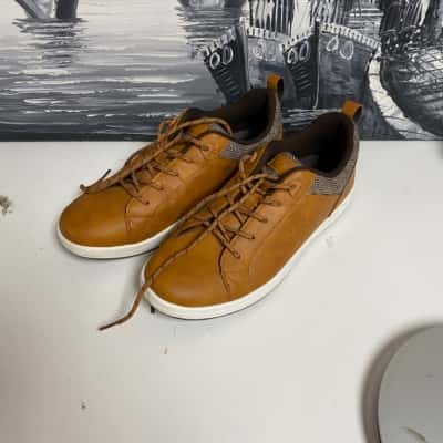 Mens Clarks Synthetic Shoes - EU 39+/ AU 6-6.5 - Basically New