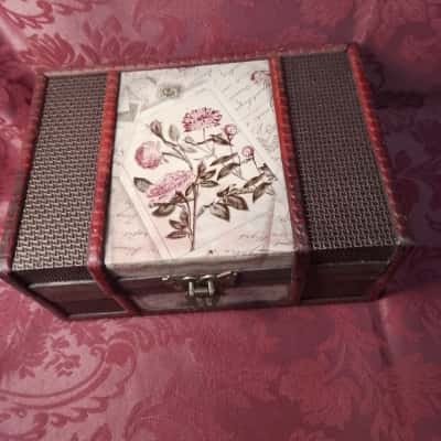 Vintage  Asian Inspired box 