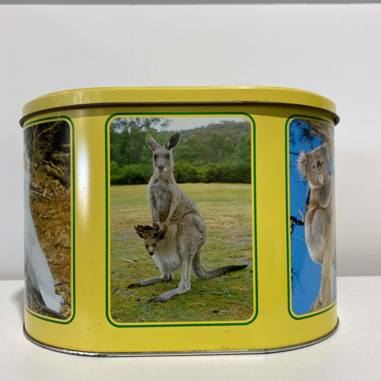 Australian Animals Arnotts Biscuit Assortment Collectors Tin