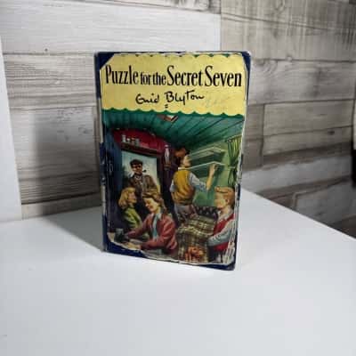 Puzzle for the secret Seven Hardcover Book