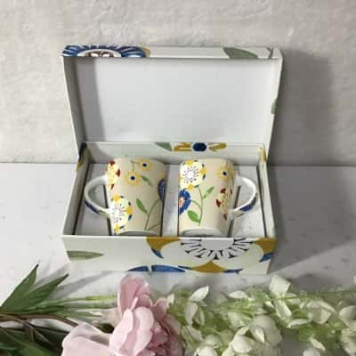 Set of 2 Alex Liddy "Shinko Pink" Contempo Fine Bone China Mugs (boxed)