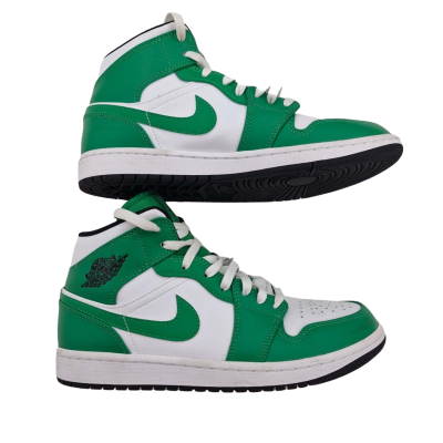 Nike Mens  Size 8 Black  / Green / White 