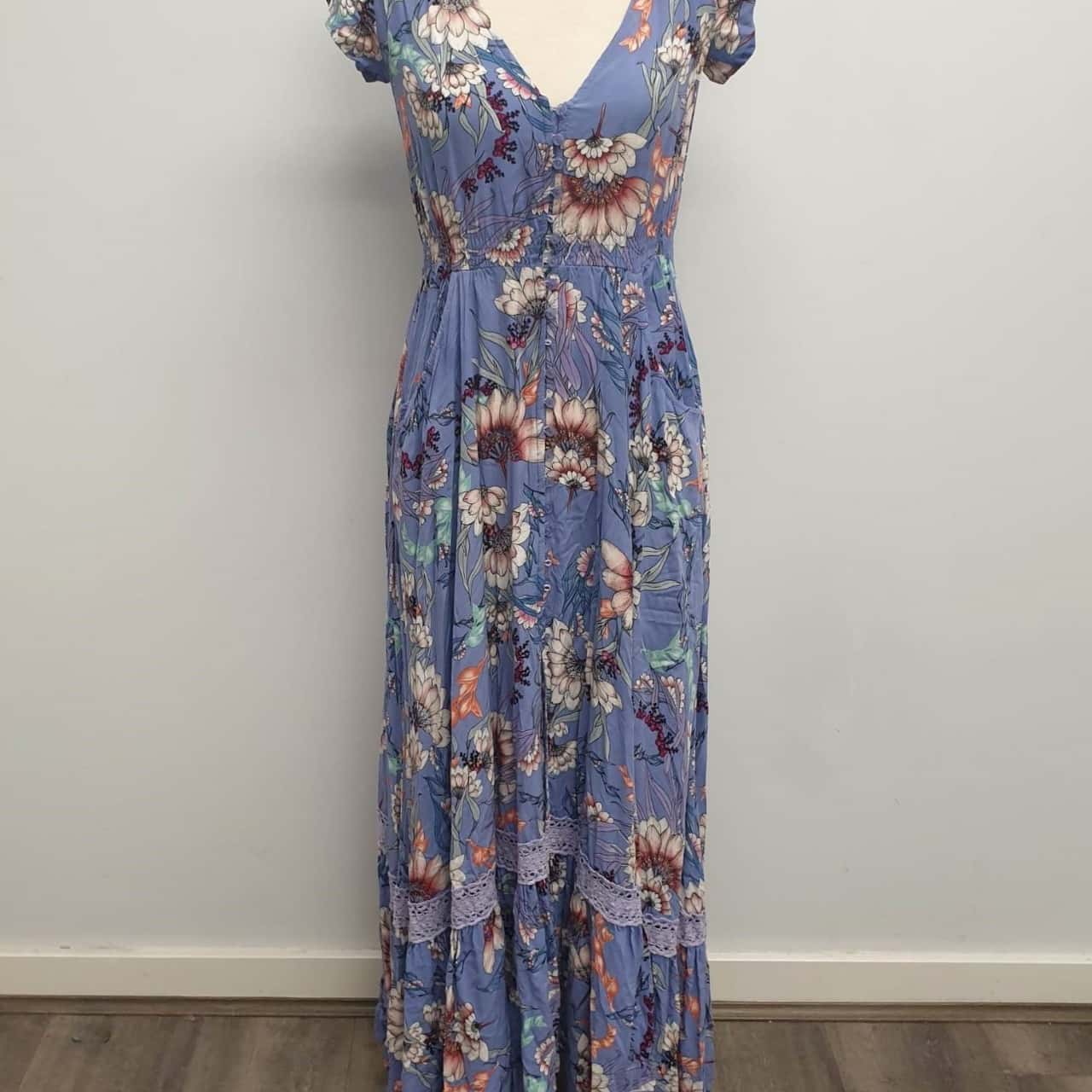 fitted lace wedding dress Pearl Tessa White Maxi Dress By JAASE – Blue Iguana