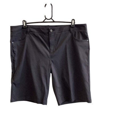 BNWT Kathmandu Women's  Size 18 Flight Shorts Black  