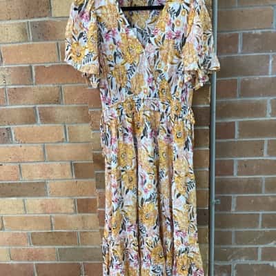 Minkpink Womens  Size L Maxi Dress Floral 