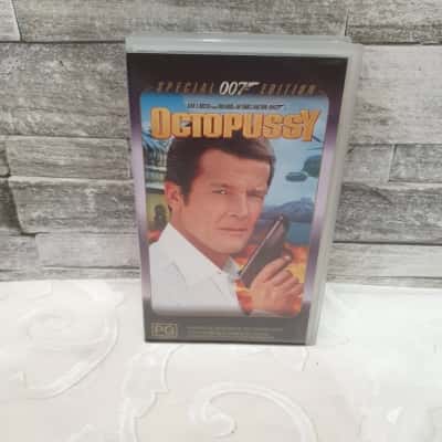  james ond 007 octopussy VHS new tape still sealed 