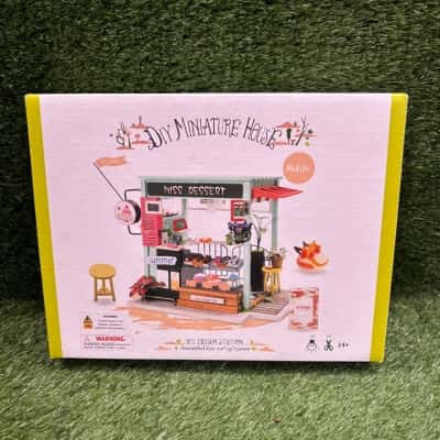 Rolife DIY Miniature House Ice Cream Station 3D Wooden Model Kit (New)