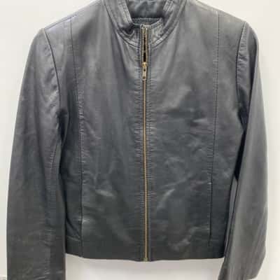  Womens  Size 4 Leather Jacket Black  