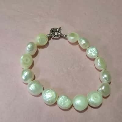  Womens Bracelet - Baroque Pearls