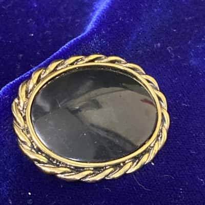 Vintage Style Black Cabochon Brooch 