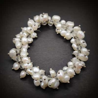 Gorgeous Cream & Pink Tone Fresh Water Pearl Bracelet (Stretchy) With Crystals 16-18cm Round