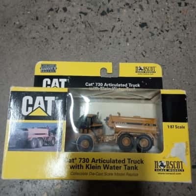 Norscot CAT Caterpillar 730 Articulated Truck With Klein Water Tank 1:87 Model