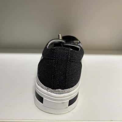 Taking Shape Womens  Size 37 Sneakers Black  / White 