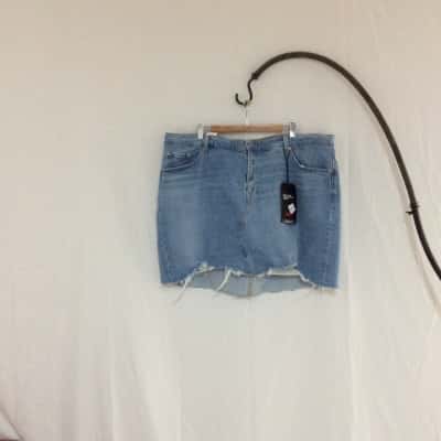 Levis Women's Size 22 Denim Skirt Blue 