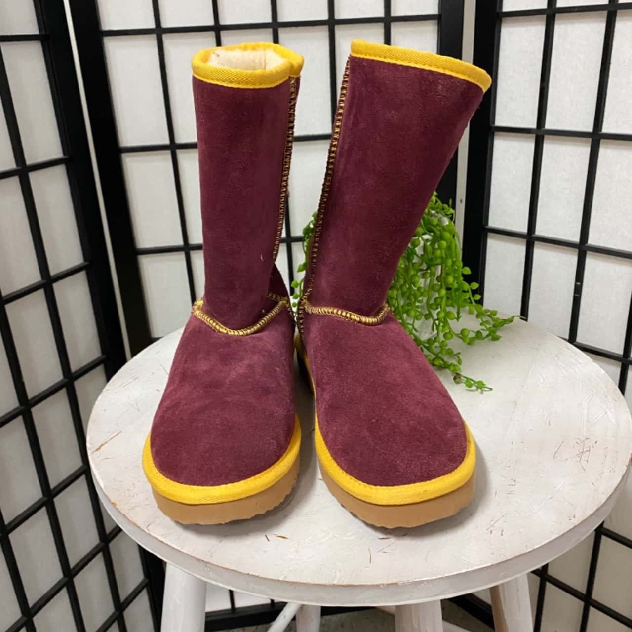 ugg boots maroon