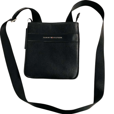 BNWT Tommy Hilfiger Black Cross-Body Bag 
