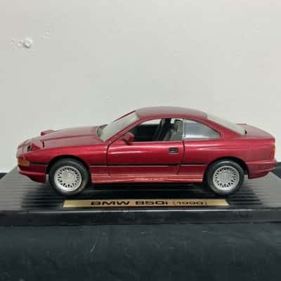 1990 BMW 850i Model
