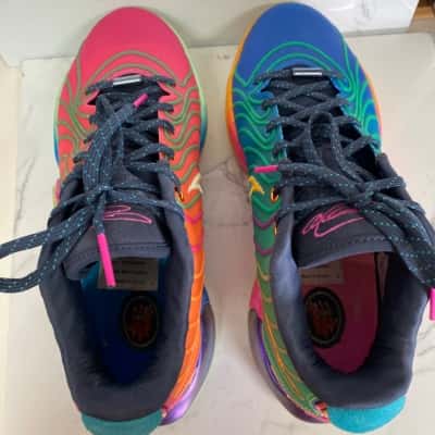 Nike Mens  Size 10 Sneakers Multicoloured 
