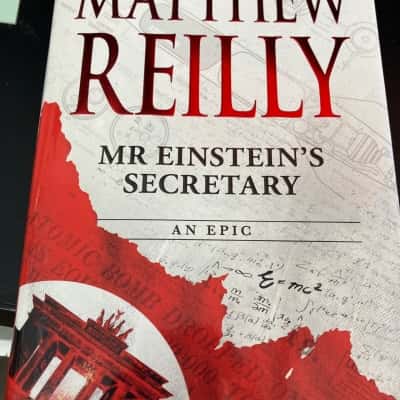 Mr Einsteins Secretary 