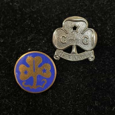 Lot of 2 Vintage Girl Guide Badges