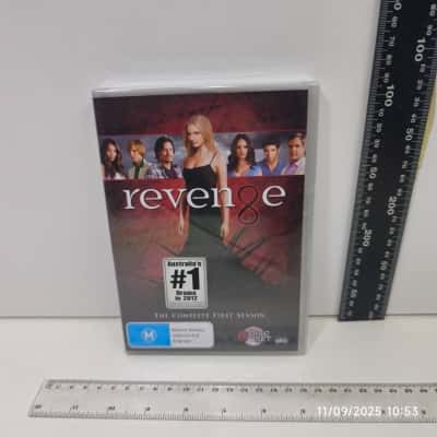 Revenge S1 DVD Sealed