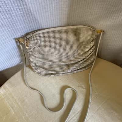Glomesh Womens Handbag Beige / Gold 
