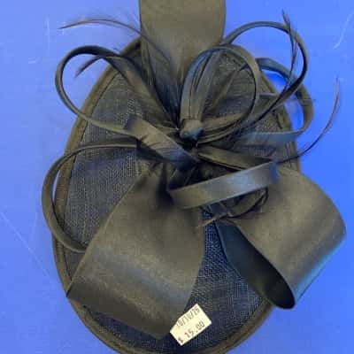 Womens Black Fascinator Clip-On