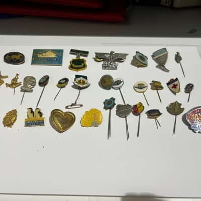 Mixed / Miscellaneous Badge Bundle - 30 Pieces