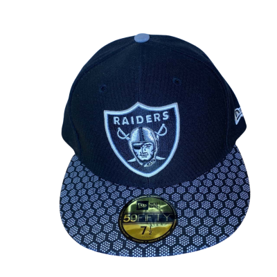 New Era NFL Raiders Mens Hat Size 7.5 Black  / White 