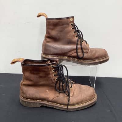 Dr Martens Mens  Size 43- 9 hole- Boots Brown 