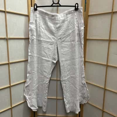 New With Tags TS Women’s  Size 16 Outer Limits Cropped Pants / Paradise Twist White  RRP: AUD $129.95
