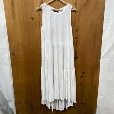 Decjuba White Sleeveless Tiered Dress Size 8